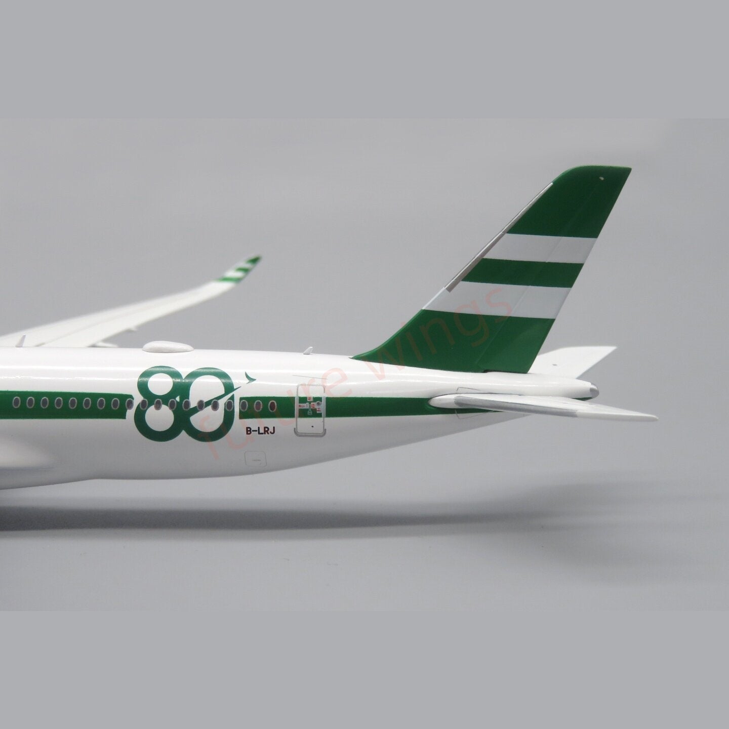 1:400 APOLLO Cathay Pacific A350-900 B-LRJ "80years" Aircraft Model+Free Tractor