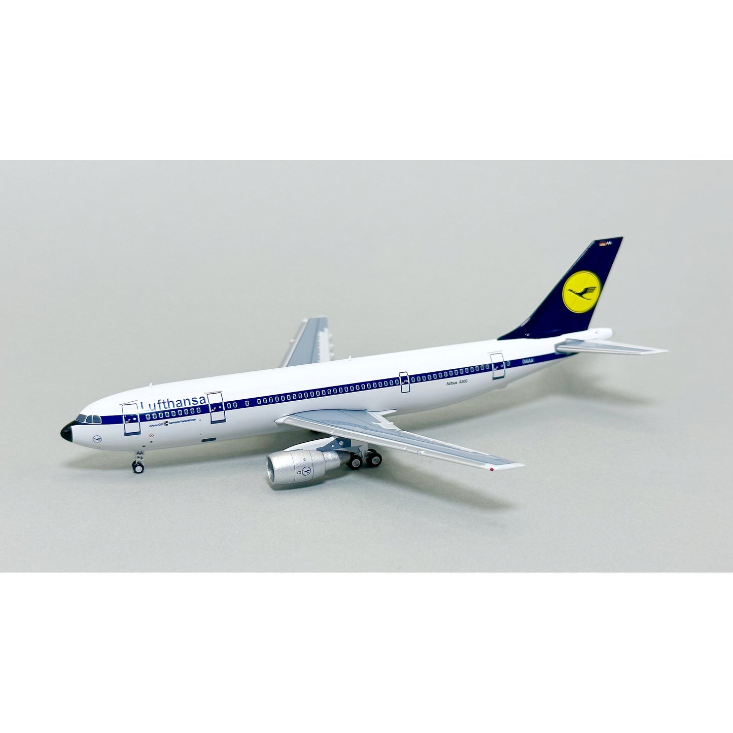 1:400 Yu Model A300B4/A300-600 Air Niugini/Pan AM/CAAC/Lufthansa/Uni Top/Air France Aircraft Model+Free Tractor