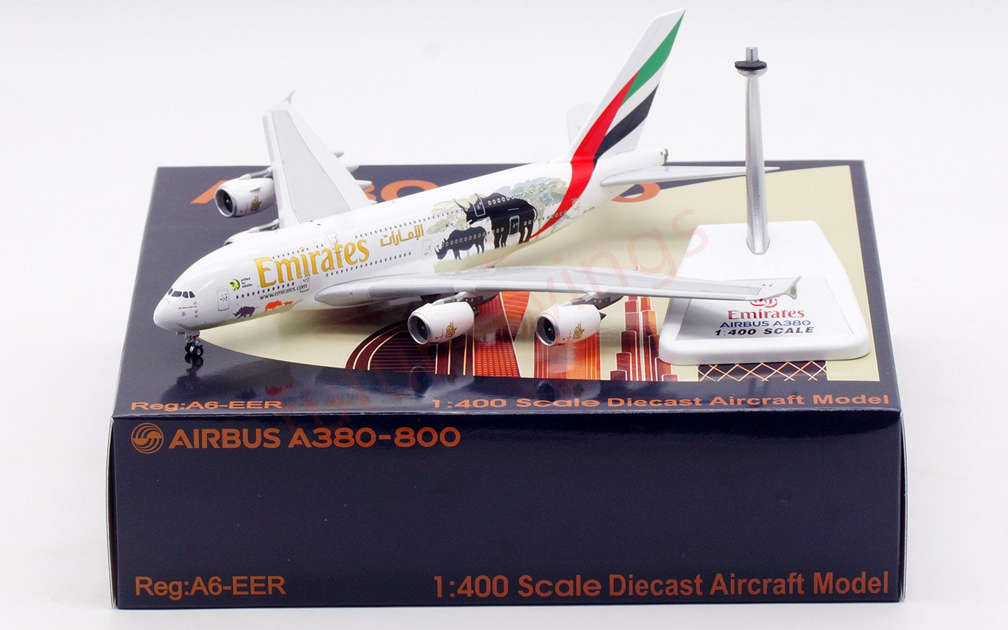 1:400 Aviation400 Emirates Airways A380 A6-EER Aircraft Model Free Tractor+Stand