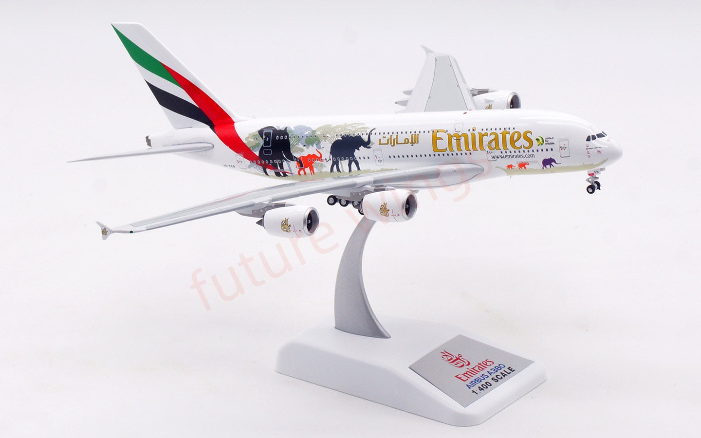 1:400 Aviation400 Emirates Airways A380 A6-EER Aircraft Model Free Tractor+Stand