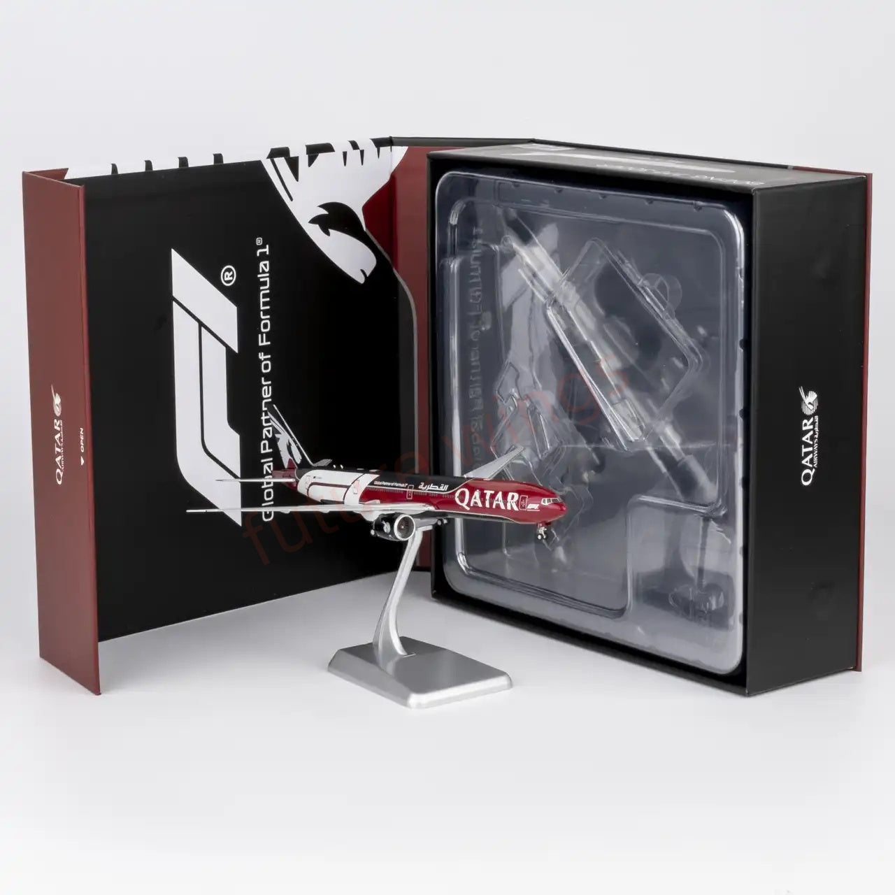 1:400 NG Models NG73095 Qatar Airways B777-300ER A7-BEG"Luxury Package" Aircraft Model+Free Tractor