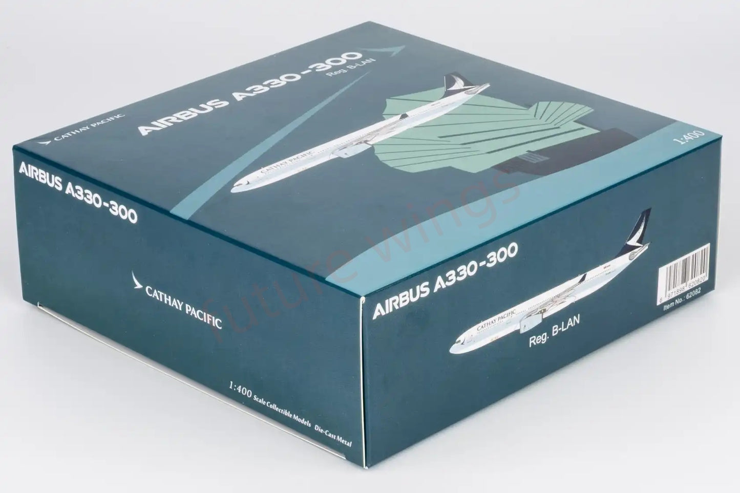 1:400 NG Models NG62082 Cathay Pacific A330-300 B-LAN Aircraft Model+Free Tractor
