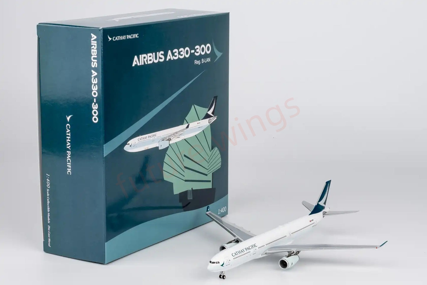 1:400 NG Models NG62082 Cathay Pacific A330-300 B-LAN Aircraft Model+Free Tractor