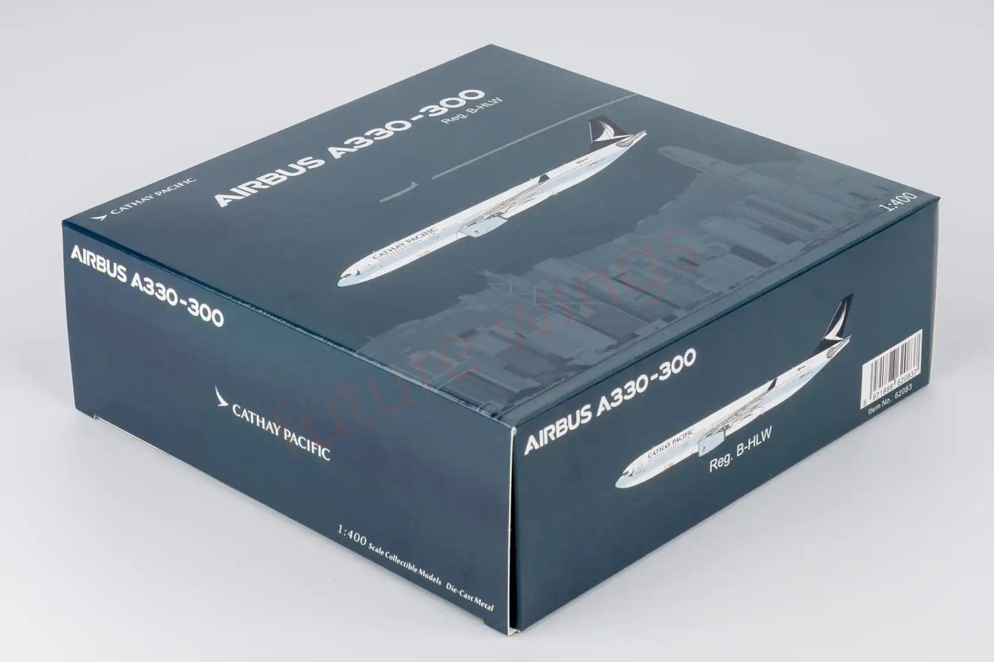 1:400 NG Models NG62083 Cathay Pacific A330-300 B-HLW Aircraft Model+Free Tractor