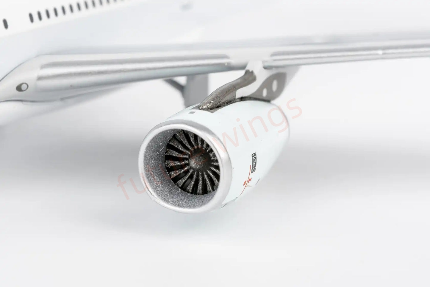 1:400 NG Models NG62083 Cathay Pacific A330-300 B-HLW Aircraft Model+Free Tractor