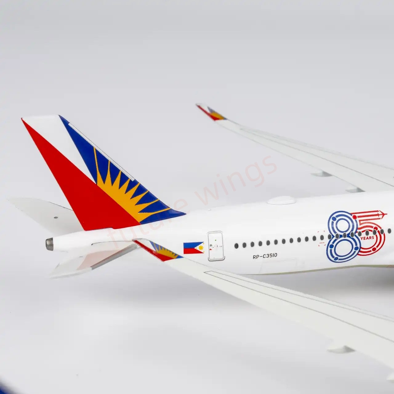 1:400 NG Models NG57027 Philippine Airlines A350-1000 RP-C3510 "Luxury Package"Aircraft Model+Free Tractor