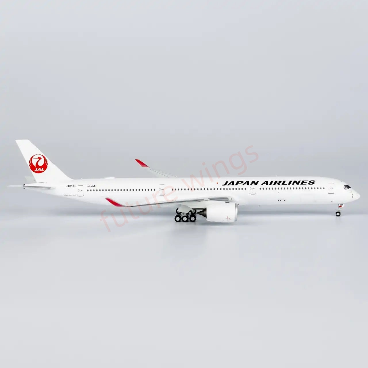 1:400 NG Models NG57017 Japan Airlines JAL A350-1000 JA05WJ Aircraft Model+Free Tractor