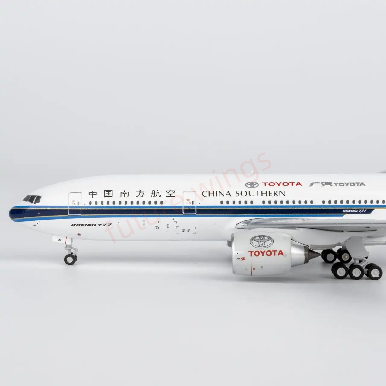 1:400 NG Models NG72067 China Southern Airlines B777-200 B-2051"TOYOTA CAMRY"Aircraft Model+Free Tractor