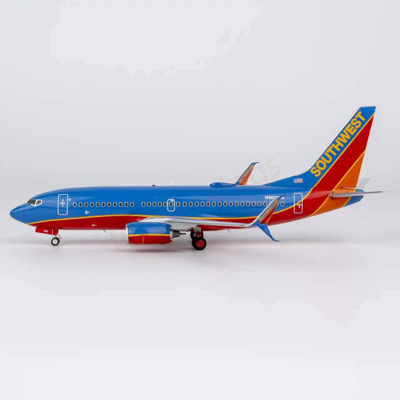1:200 NG Models NG05037 SouthWest Airlines B737-700 N962WN Diecast Aircraft Model