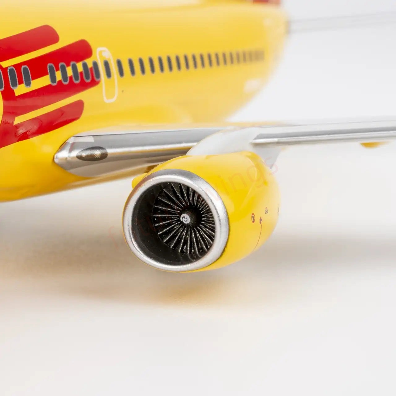 1:200 NG Models NG05039 SouthWest Airlines B737-700 N781WN Diecast Aircraft Model