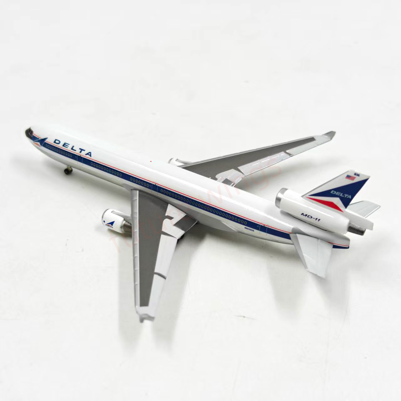 1:500 Herpa Wings 537070 Delta Airlines MD-11 N806DE Diecast Aircraft Model