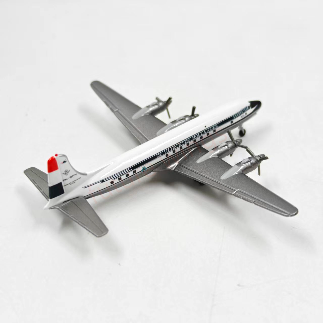 1:500 Herpa Wings 536998 KLM Douglas DC-6B PH-DFH Diecast Aircraft Model