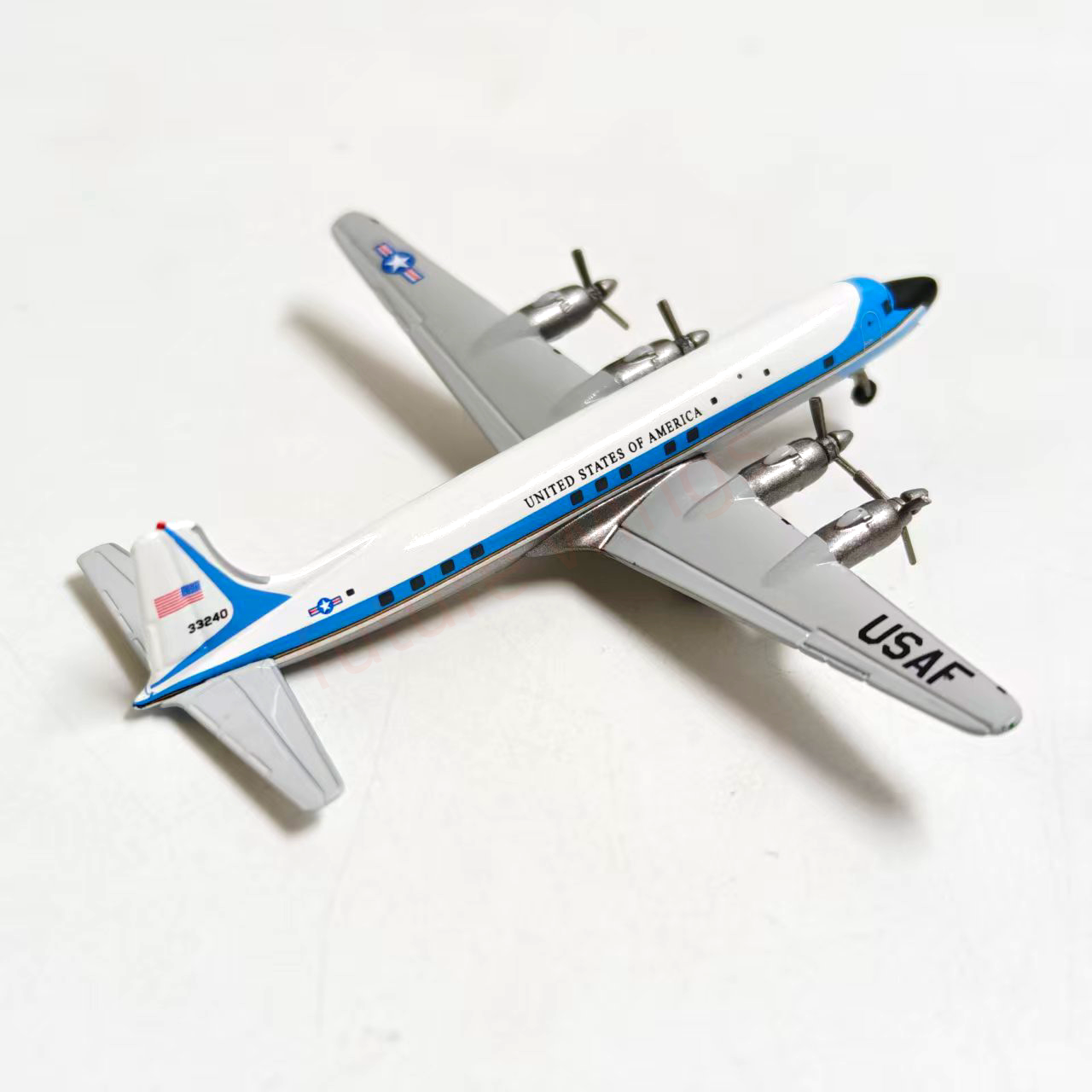1:500 Herpa Wings 537001 USAF Douglas VC-118A 53-3240 Diecast Aircraft Model
