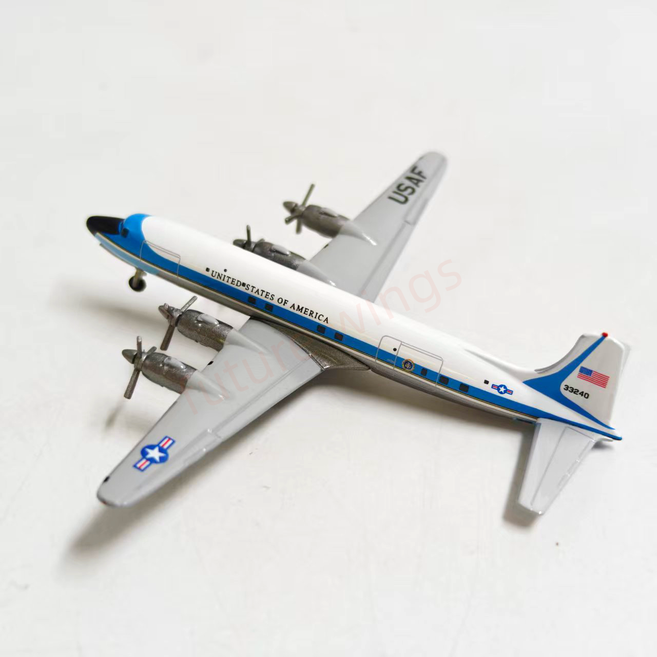 1:500 Herpa Wings 537001 USAF Douglas VC-118A 53-3240 Diecast Aircraft Model