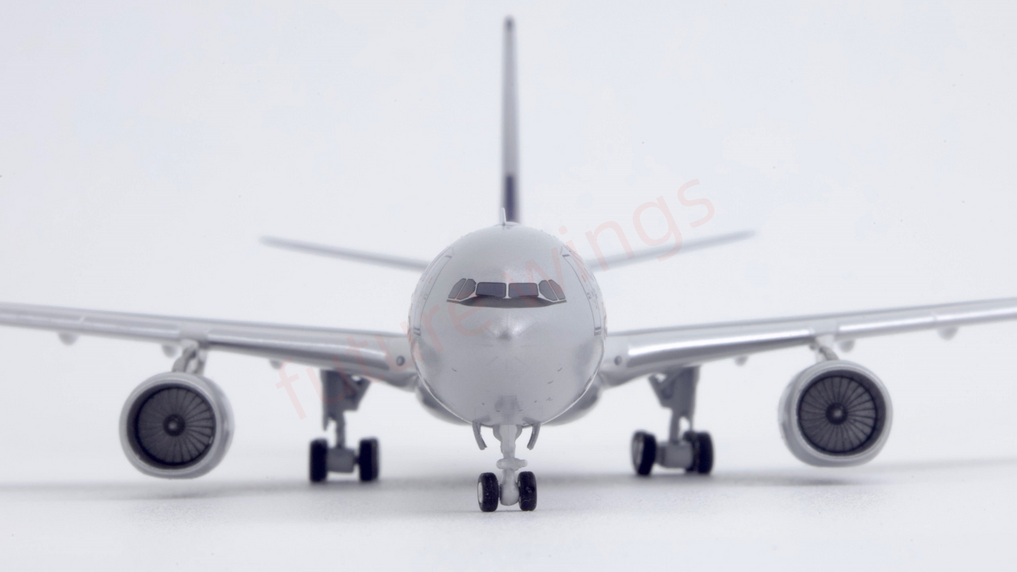 1:400 Kylin Models China Eastern Airlines A330-200 B-5949 "SKYTEAM" Aircraft Model+Free Tractor