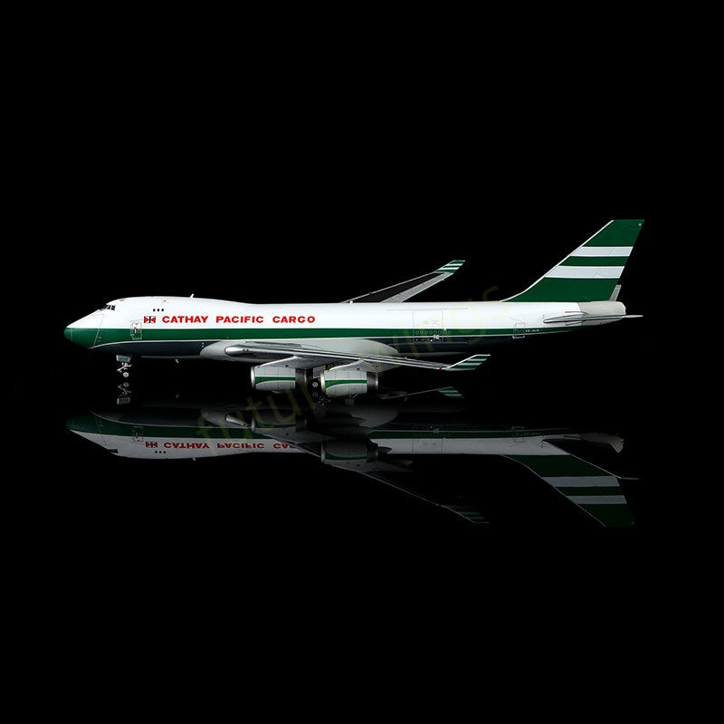1:400 YY Wings Cathay Pacific Cargo B747-400F VR-HUH Aircraft Model Free Tractor+Stand