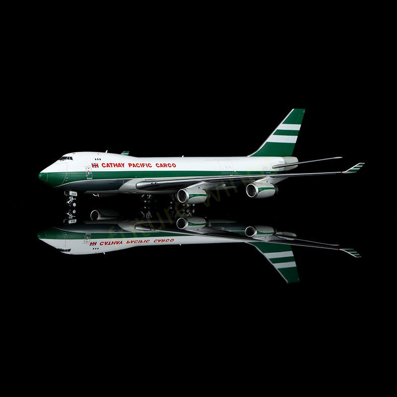 1:400 YY Wings Cathay Pacific Cargo B747-400F VR-HUH Aircraft Model Free Tractor+Stand