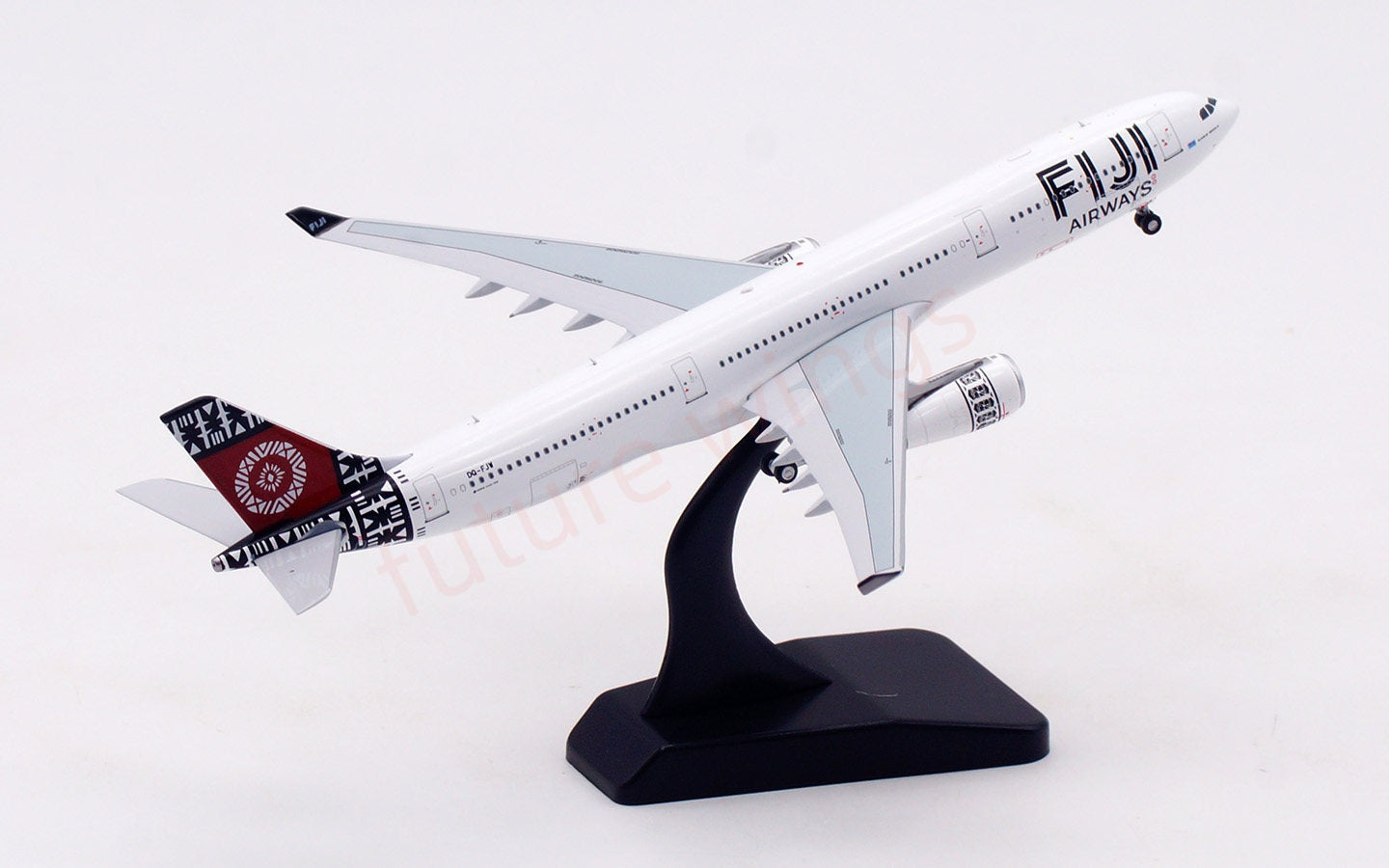 1:400 Aviation400 Fuji Airways A330-300 DQ-FJW Aircraft Model Free Tractor+Stand