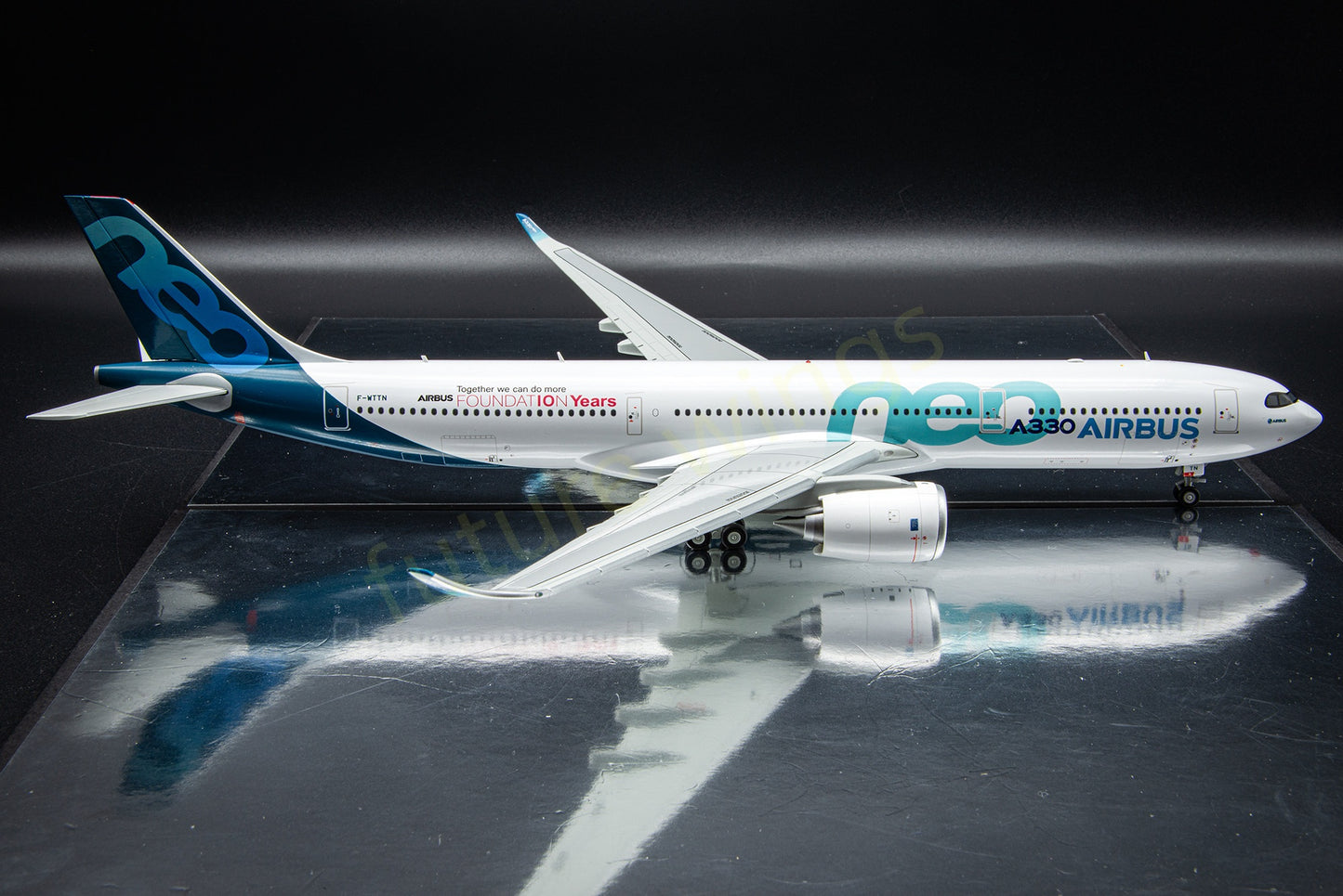 (Very Rare)1:200 JC Wings Airbus House Color A330-900neo F-WTTE F-WTTN Diecast Aircraft Model With Stand