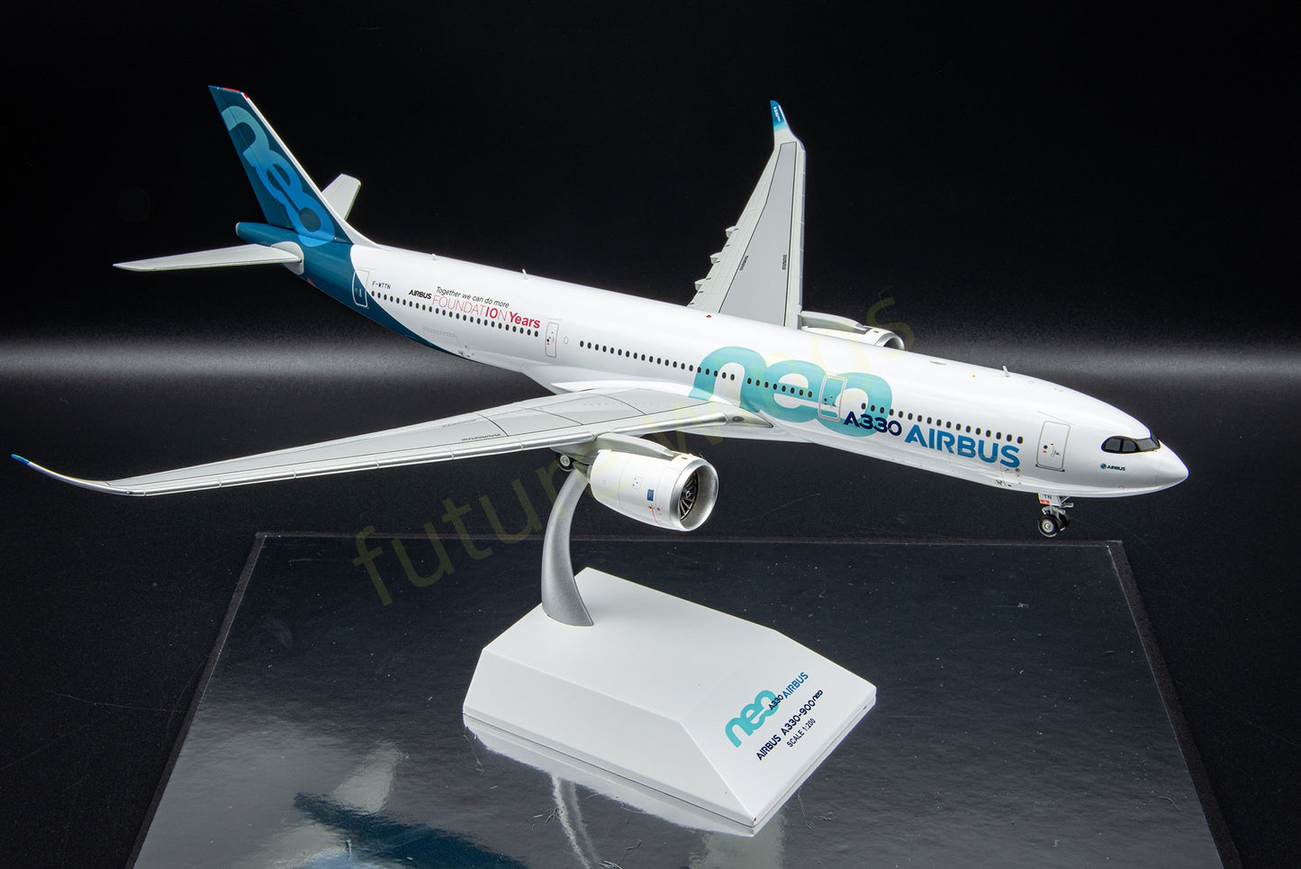 (Very Rare)1:200 JC Wings Airbus House Color A330-900neo F-WTTE F-WTTN Diecast Aircraft Model With Stand