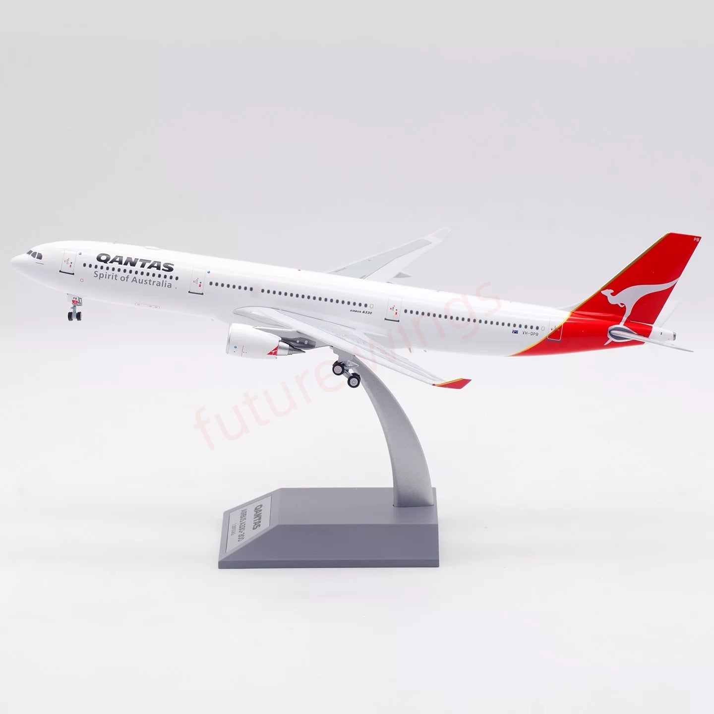 1:200 InFlight200 Qantas Airways A330-300 VH-QPB Aircraft Model With Stand