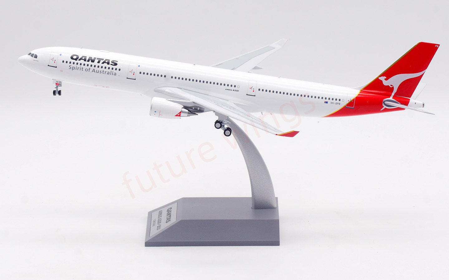 1:200 InFlight200 Qantas Airways A330-300 VH-QPB Aircraft Model With Stand