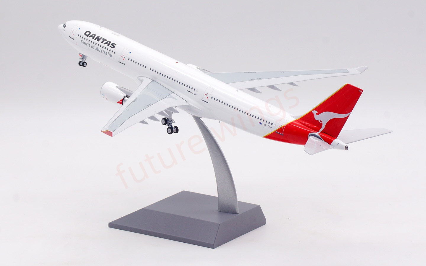 1:200 InFlight200 Qantas Airways A330-300 VH-QPB Aircraft Model With Stand