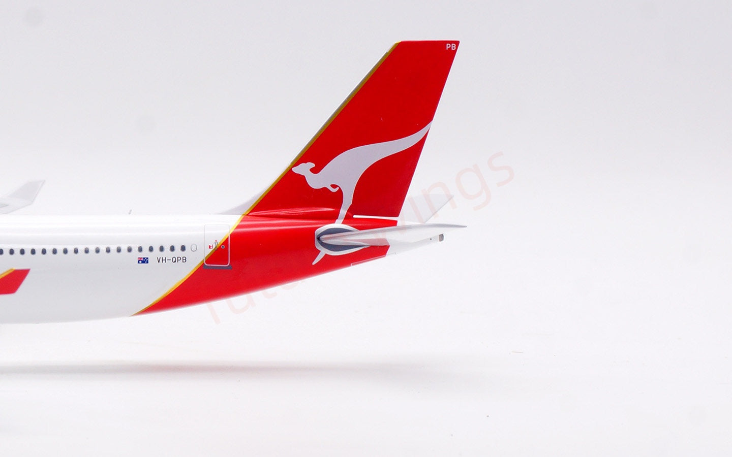 1:200 InFlight200 Qantas Airways A330-300 VH-QPB Aircraft Model With Stand