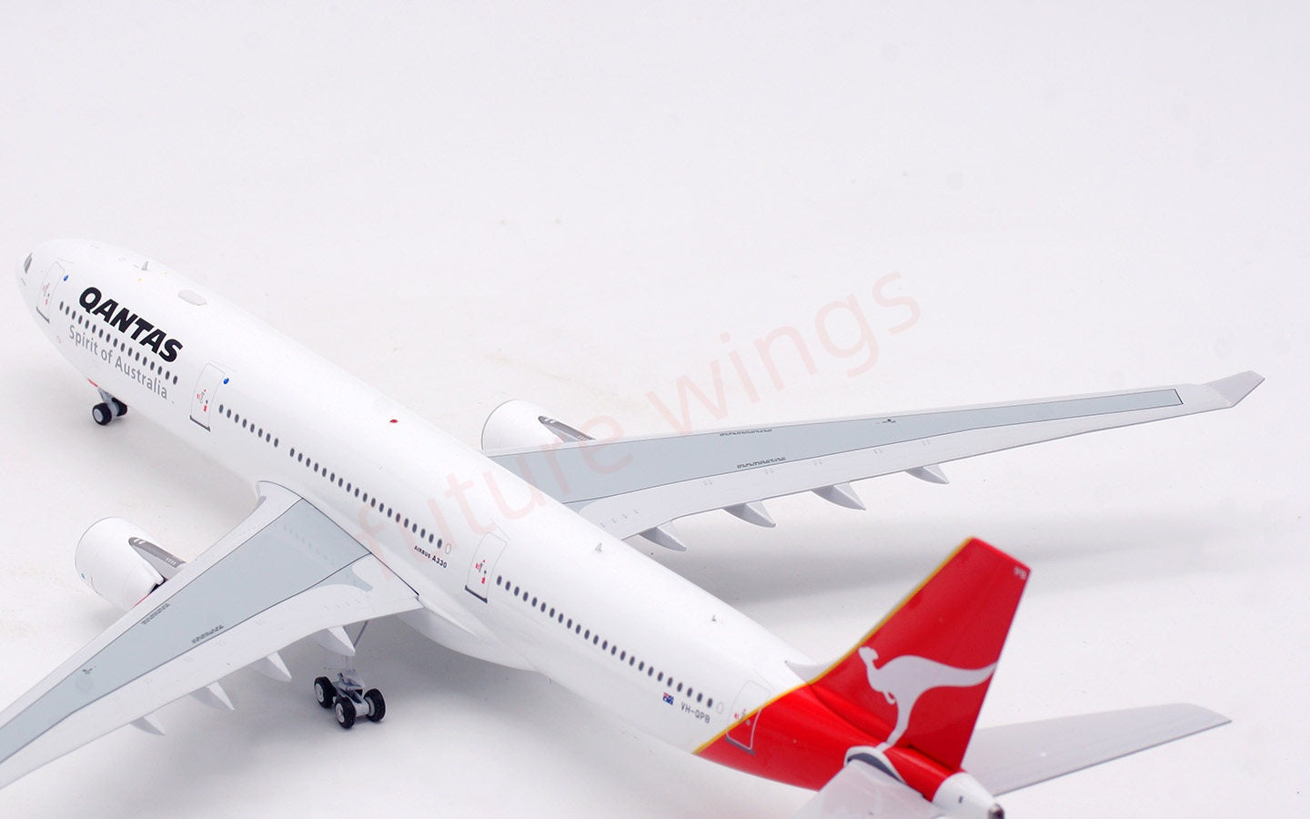 1:200 InFlight200 Qantas Airways A330-300 VH-QPB Aircraft Model With Stand