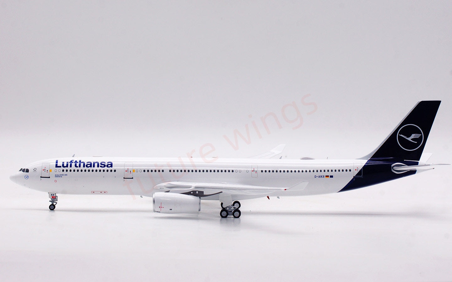 1:200 B-Models（InFlight200) Lufthansa Airlines A330-300 D-AIKR Aircraft Model With Stand