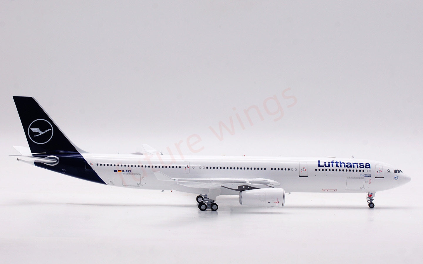 1:200 B-Models（InFlight200) Lufthansa Airlines A330-300 D-AIKR Aircraft Model With Stand
