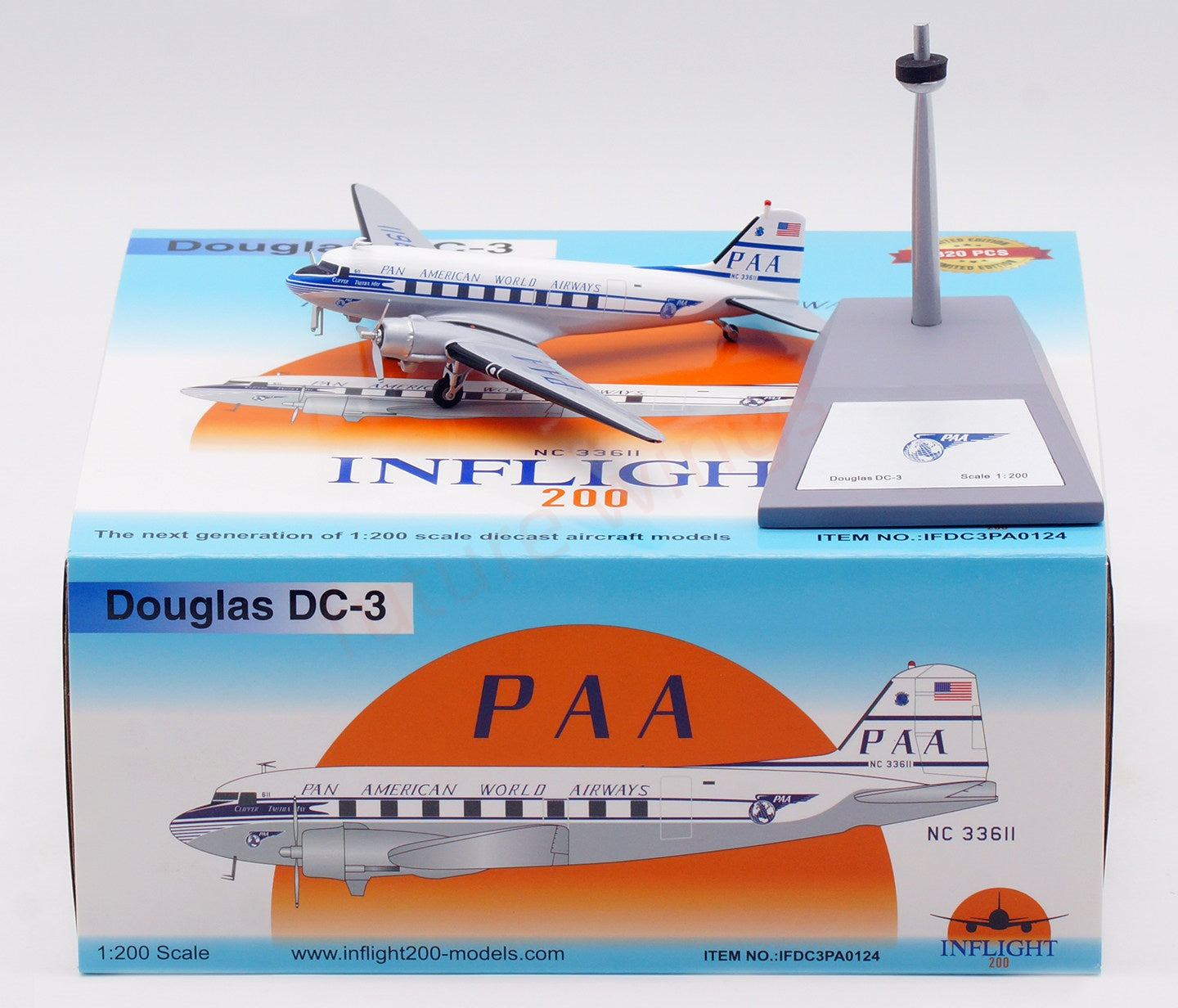 1:200 InFlight200 PAN AM DC-3 NC33611 Aircraft Model With Stand