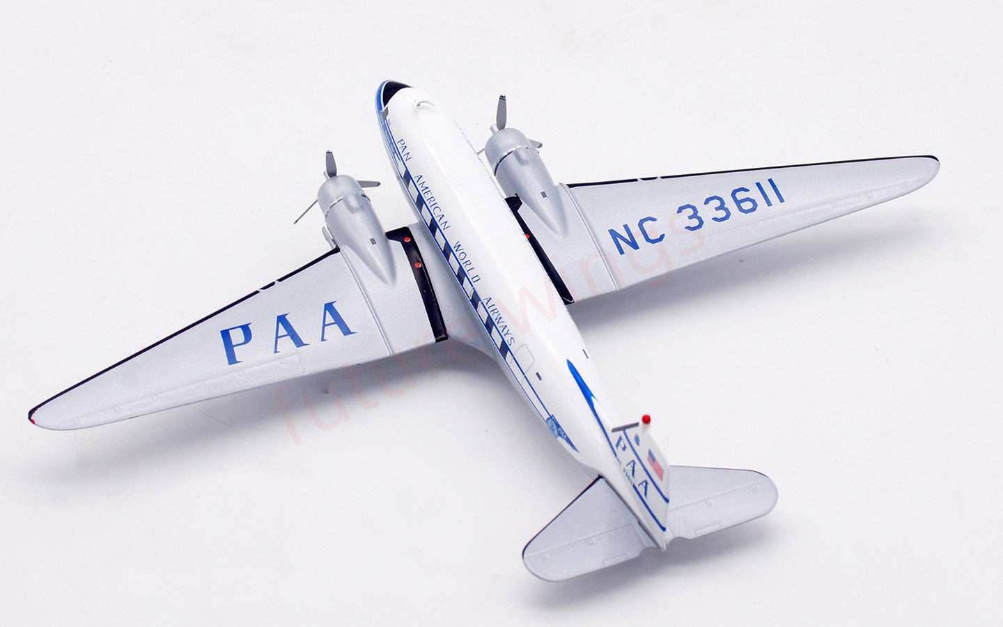 1:200 InFlight200 PAN AM DC-3 NC33611 Aircraft Model With Stand