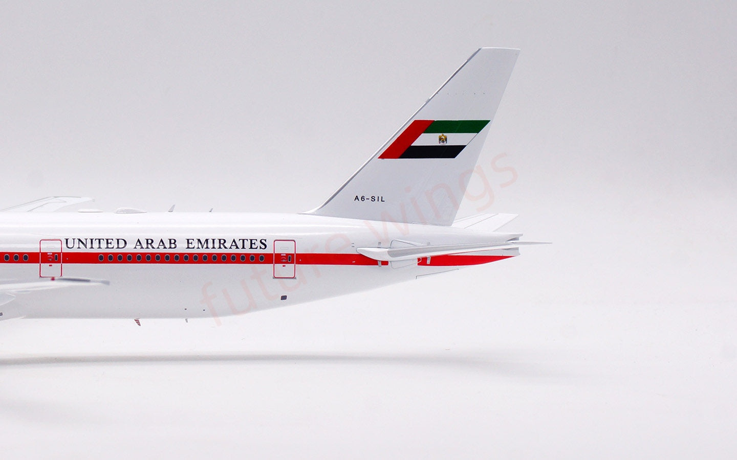 1:200 InFlight200 UAE B777-300 A6-SIL Diecast Aircraft Model