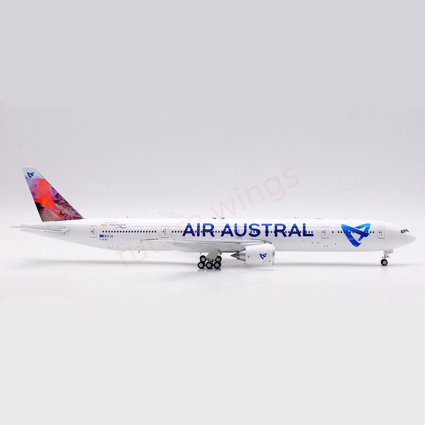 1:200 InFlight200 Air Austral B777-300ER F-OLRD Diecast Aircraft Model