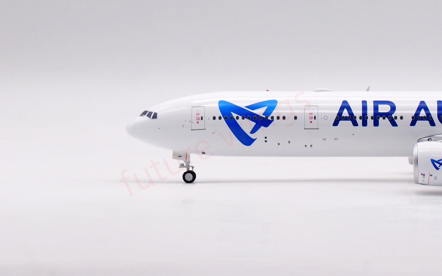 1:200 InFlight200 Air Austral B777-300ER F-OLRD Diecast Aircraft Model