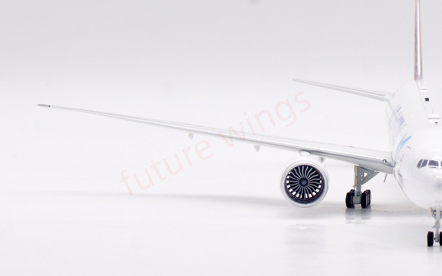 1:200 InFlight200 Air Austral B777-300ER F-OLRD Diecast Aircraft Model