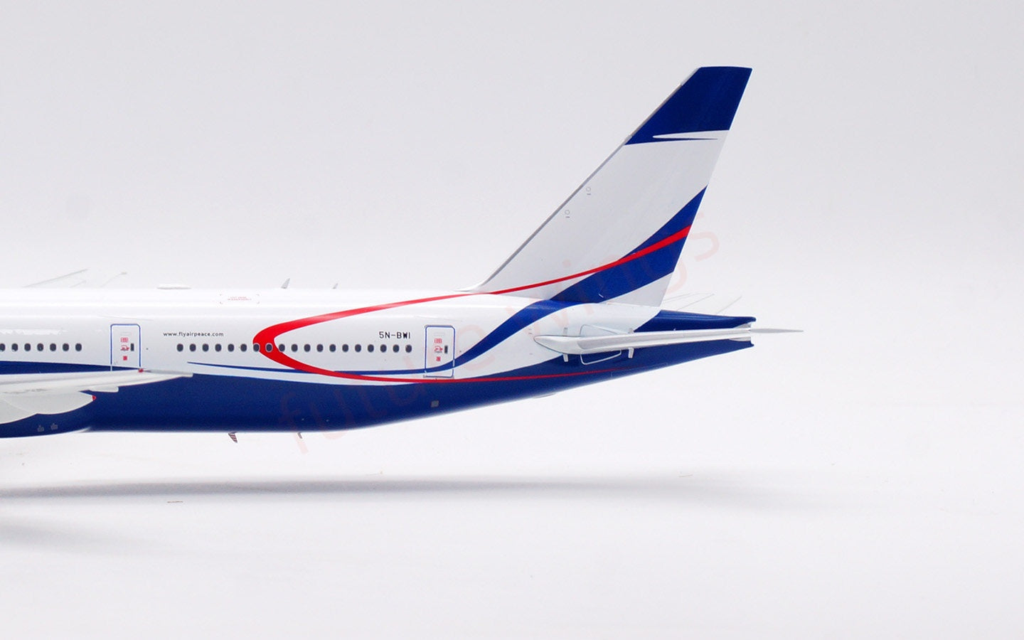 1:200 InFlight200 Air Peace B777-300 5N-BWI Diecast Aircraft Model