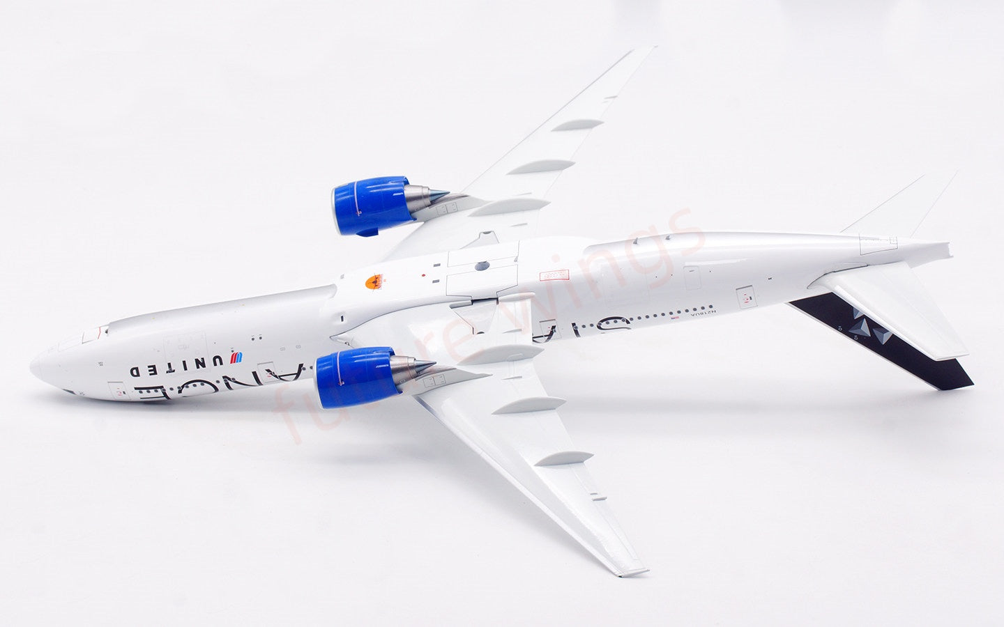 1:200 InFlight200 United Airlines B777-200 N218UA Diecast Aircraft Model