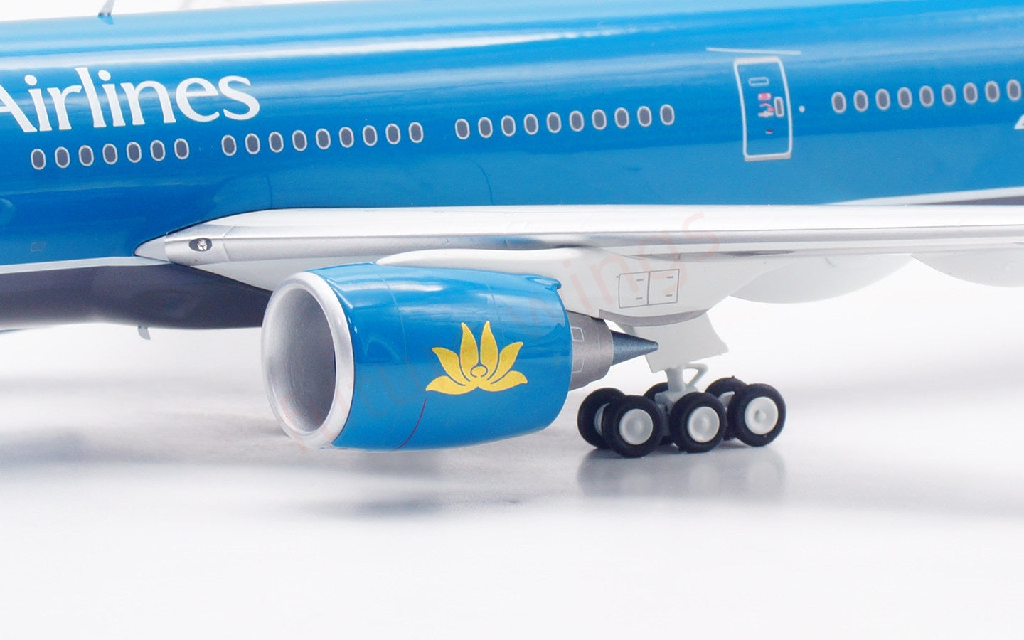 1:200 InFlight200 Vietnam Airlines B777-200 VN-A143 Diecast Aircraft Model