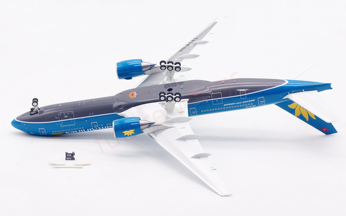 1:200 InFlight200 Vietnam Airlines B777-200 VN-A143 Diecast Aircraft Model
