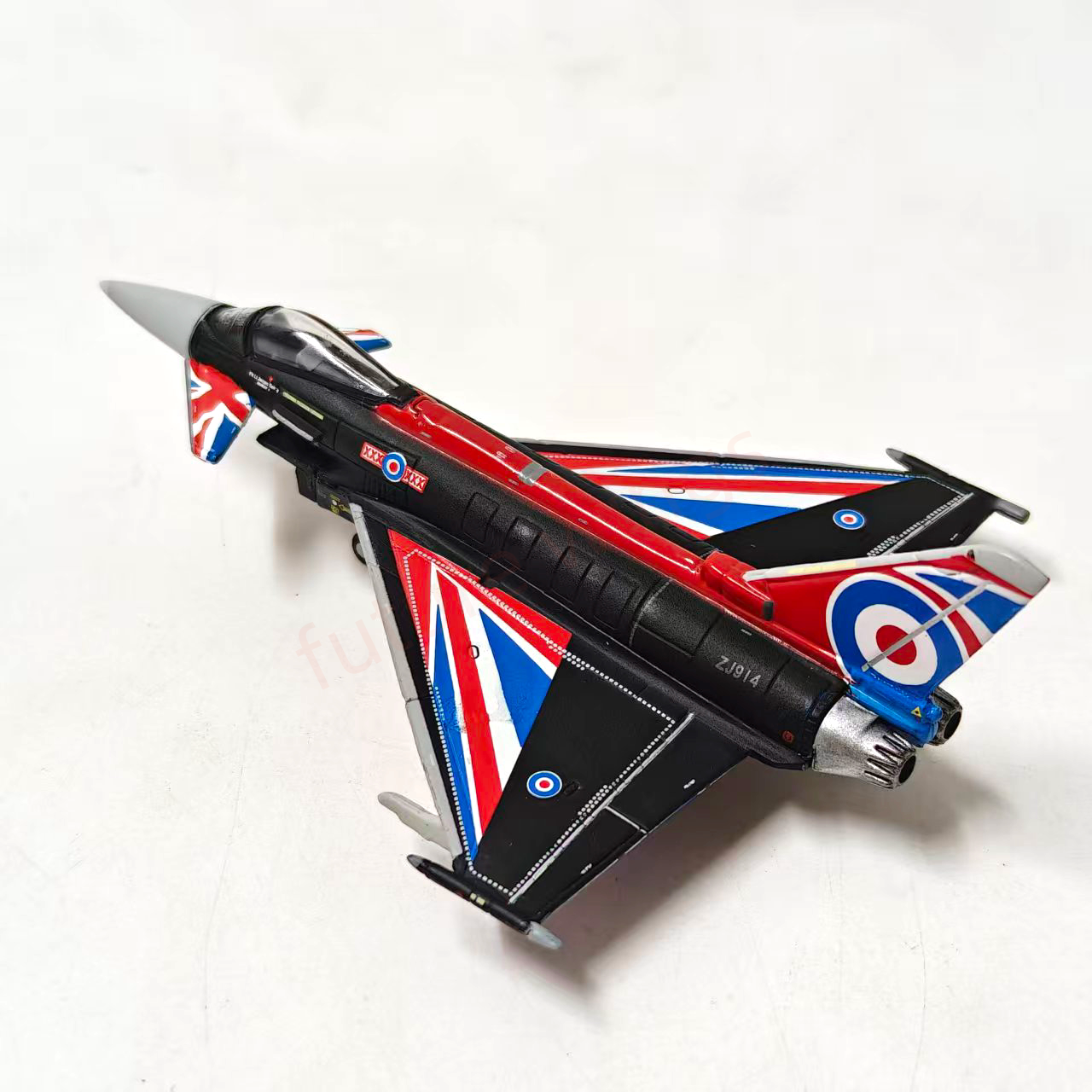 1:400 Herpa Wings 538008 Eurofighter Typhoon RAF ZJ914 Diecast Aircraft Model