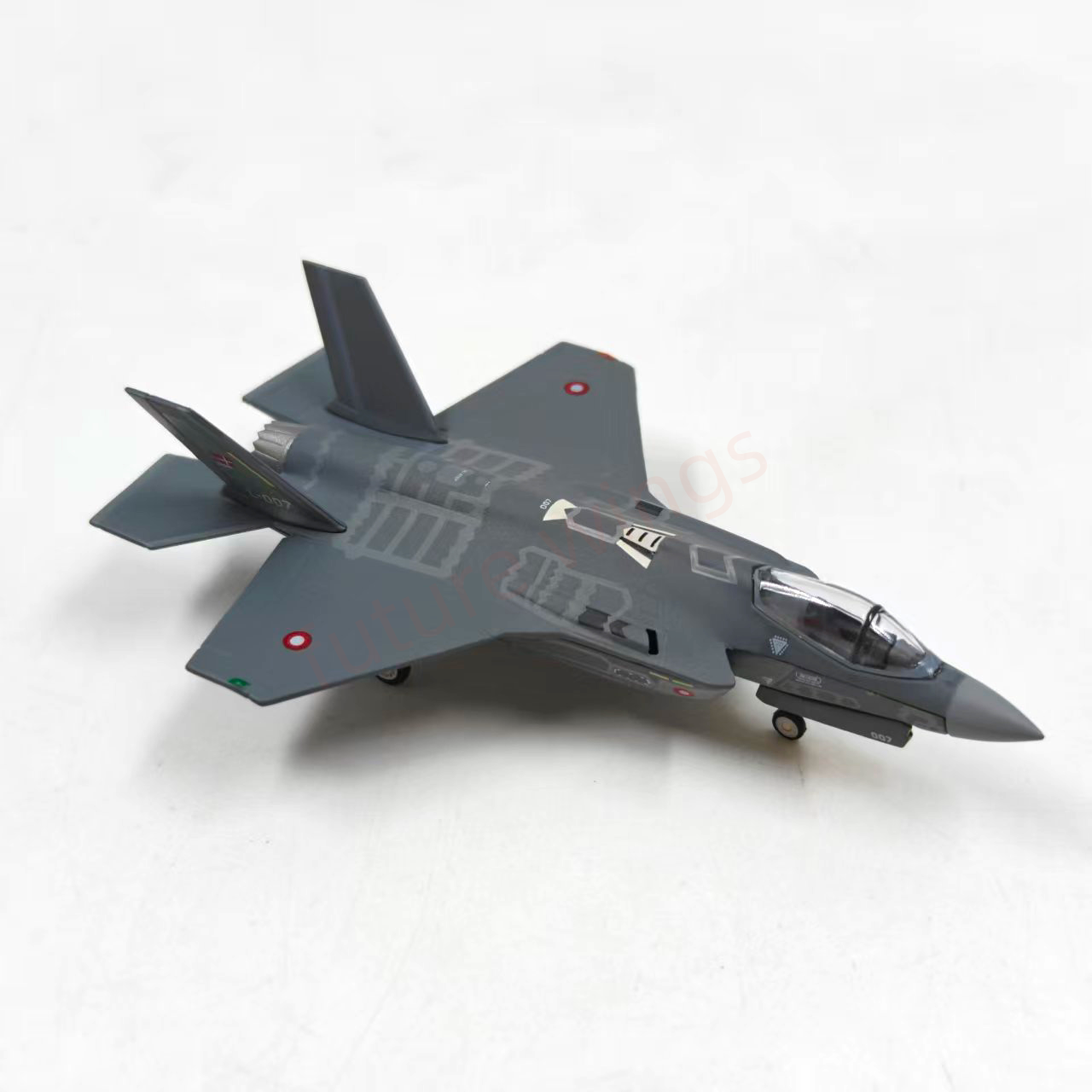1:400 Herpa Wings 573603 Royal Danish Air Force F-35A Lightning II L-007 Diecast Airplane Model