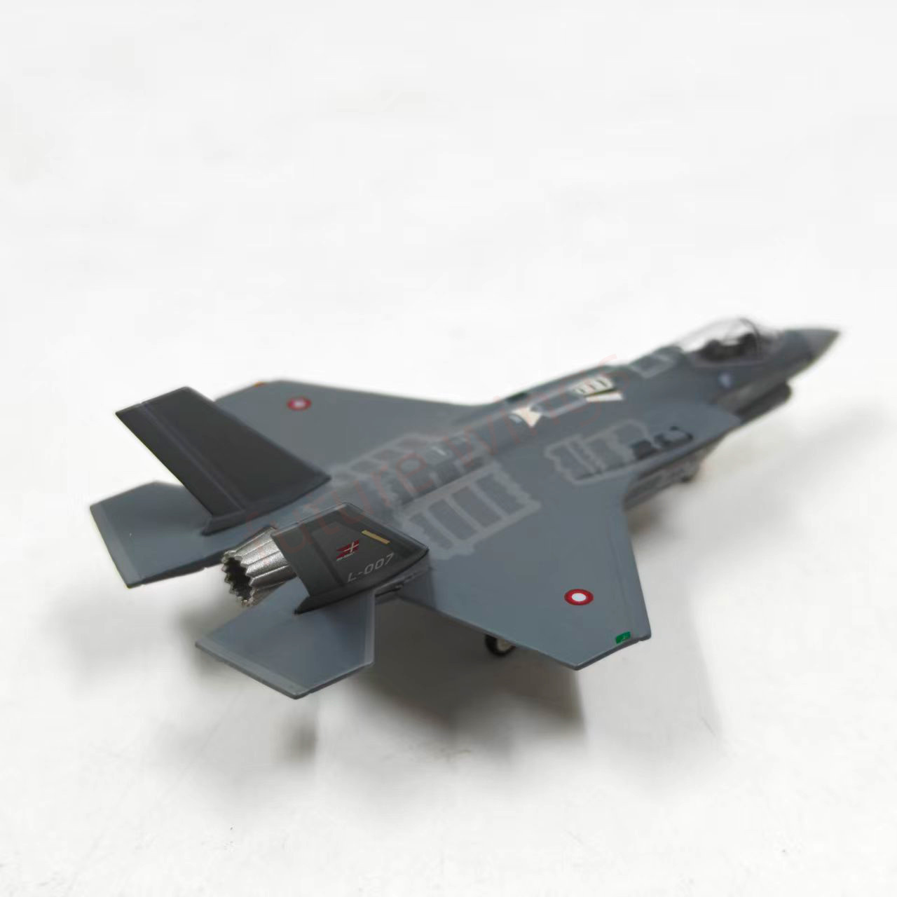 1:400 Herpa Wings 573603 Royal Danish Air Force F-35A Lightning II L-007 Diecast Airplane Model