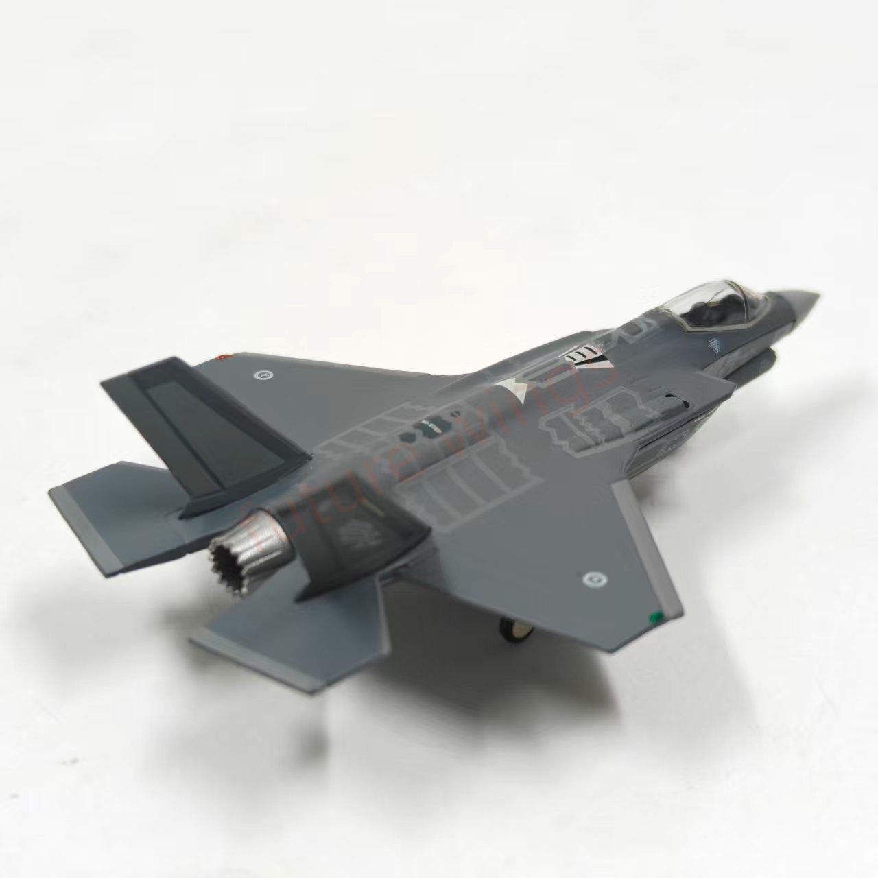 1:400 Herpa Wings 570534 Australian Air Force F-35A Lightning II A35-010 Diecast Airplane Model