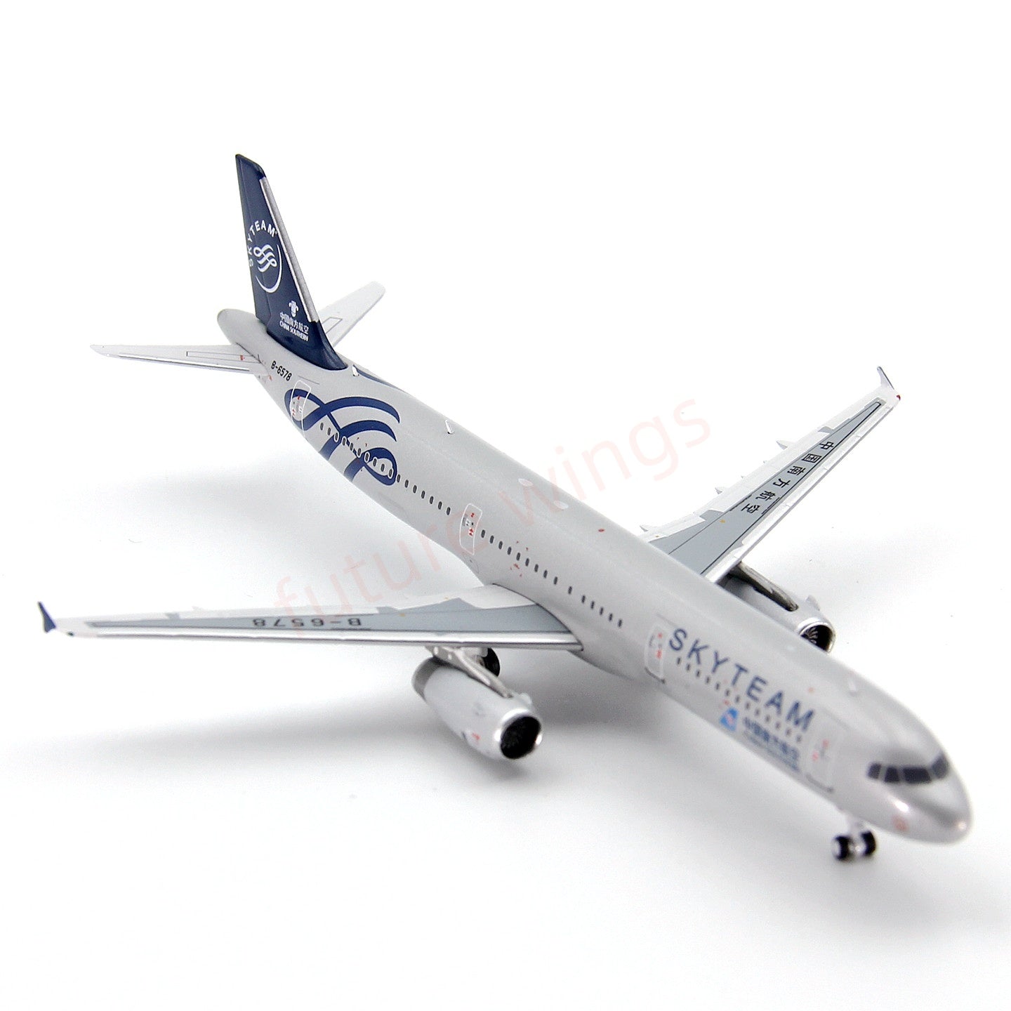 1:400 Geministar China Southern Airlines A321 B-6578 "SKYTEAM" Aircraft Model+Free Tractor