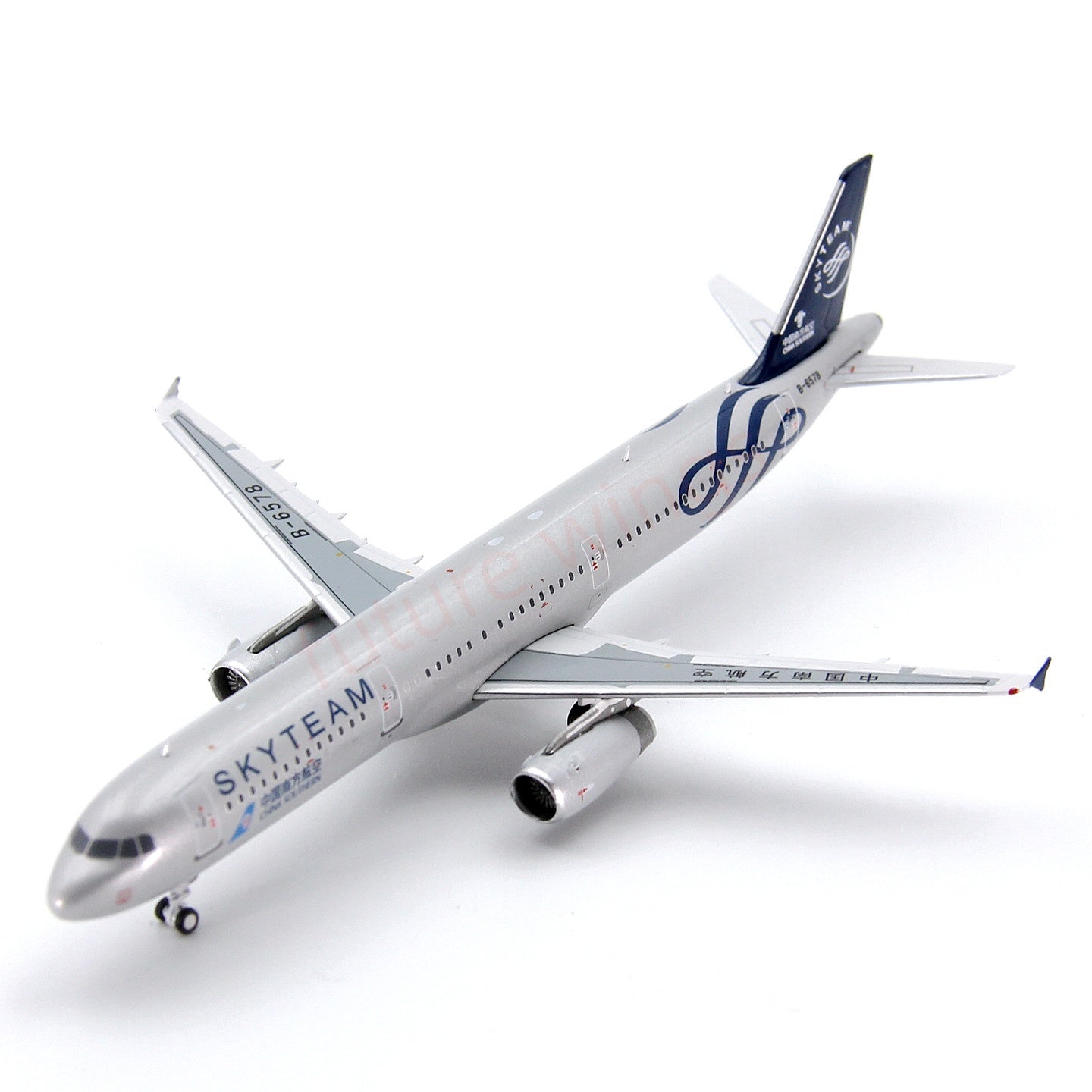 1:400 Geministar China Southern Airlines A321 B-6578 "SKYTEAM" Aircraft Model+Free Tractor