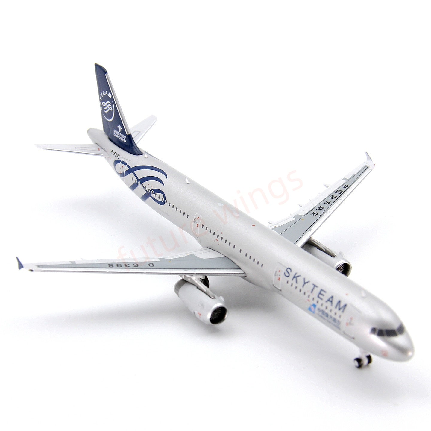1:400 Geministar China Southern Airlines A321 B-6398 "SKYTEAM" Aircraft Model+Free Tractor