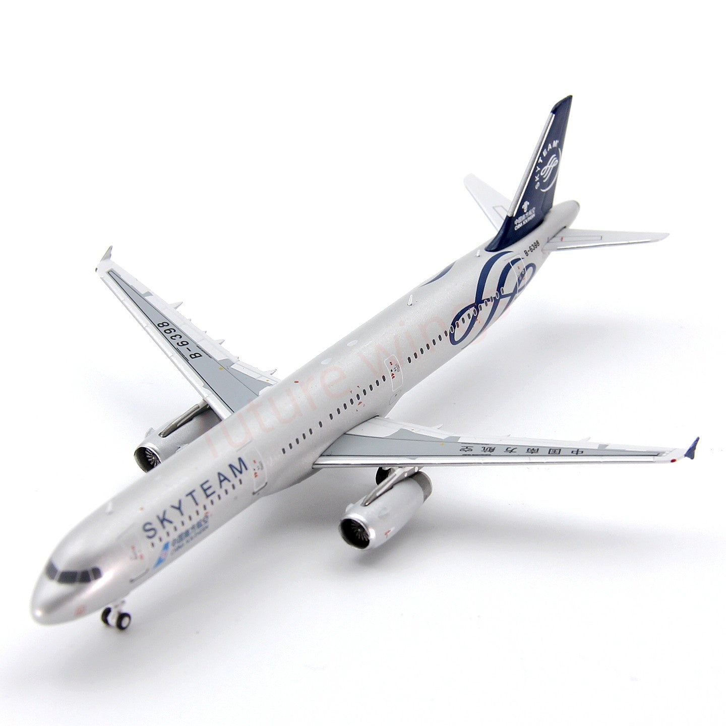 1:400 Geministar China Southern Airlines A321 B-6398 "SKYTEAM" Aircraft Model+Free Tractor
