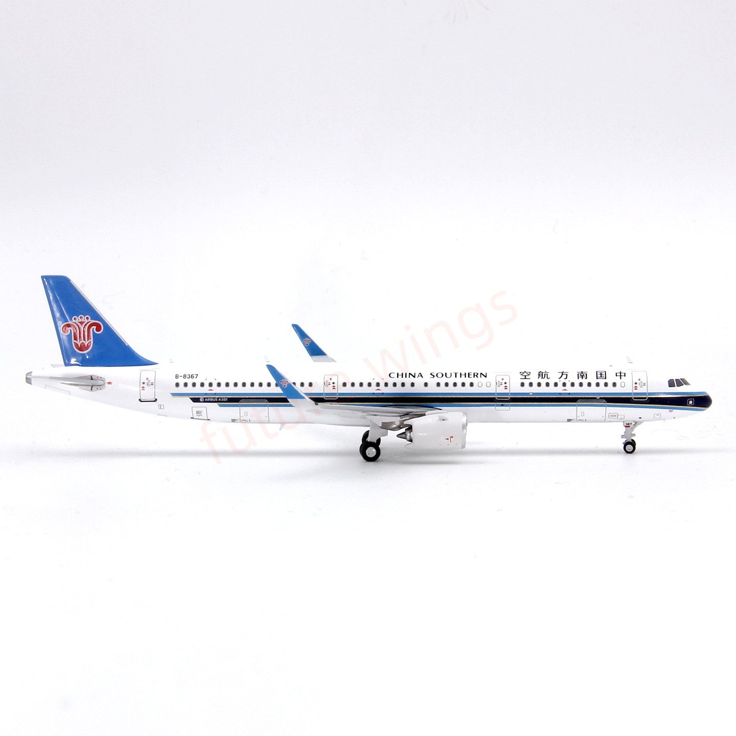 1:400 Geministar China Southern Airlines A321neo B-8367 Aircraft Model+Free Tractor